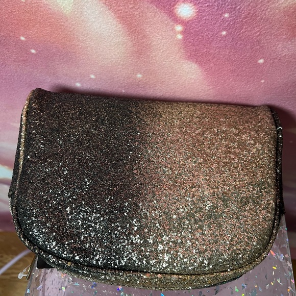 NEW GLAM beauty make-up bag. Sparkly gold and black. - Picture 2 of 6